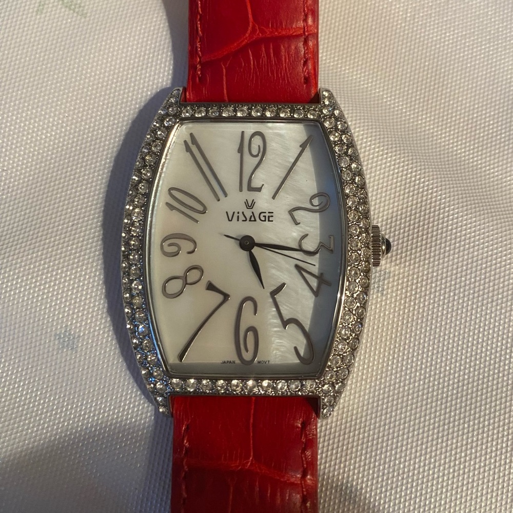 ⭐️HP⭐️🆕Visage Watch⌚️